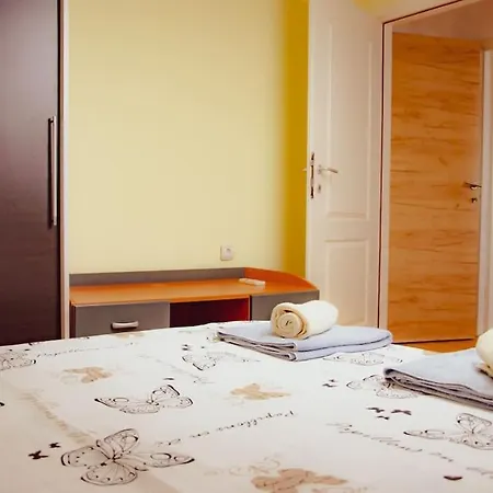 3 Bedrooms Free Private Parking Ksenija *
